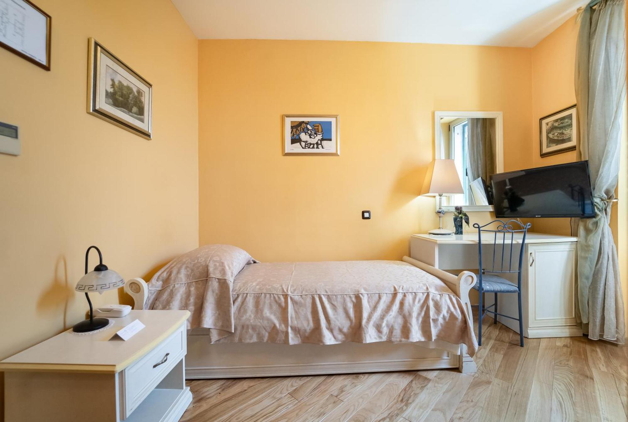 Hotel Peristil 3*