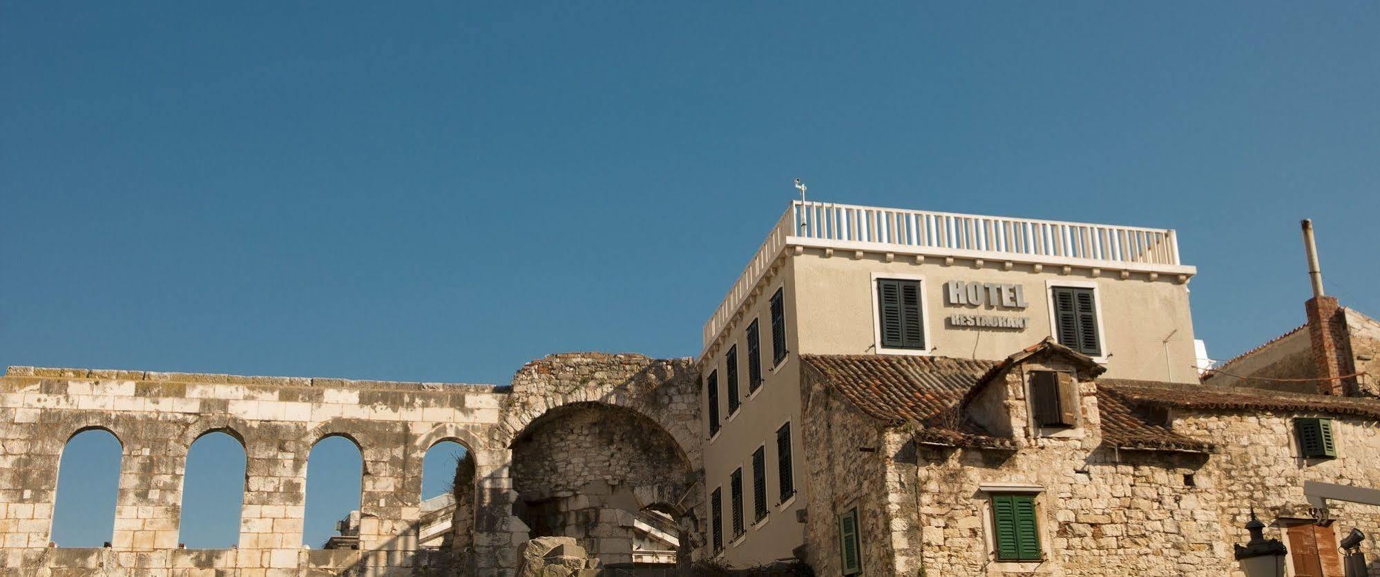 Peristil Hotell Split